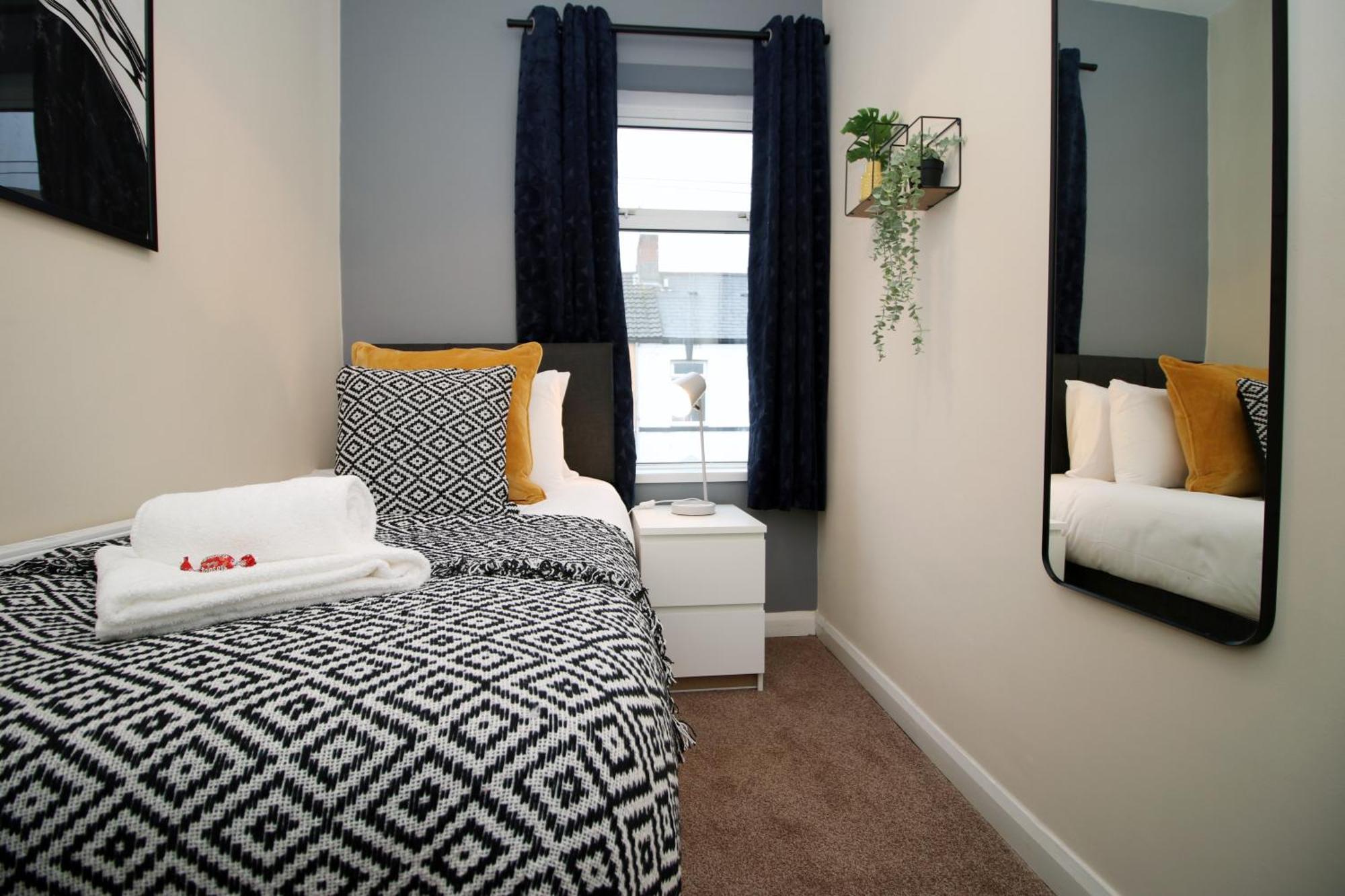 Spacious 4 Bedroom House - Moira Lodge By Ty Sa Cardiff Luaran gambar